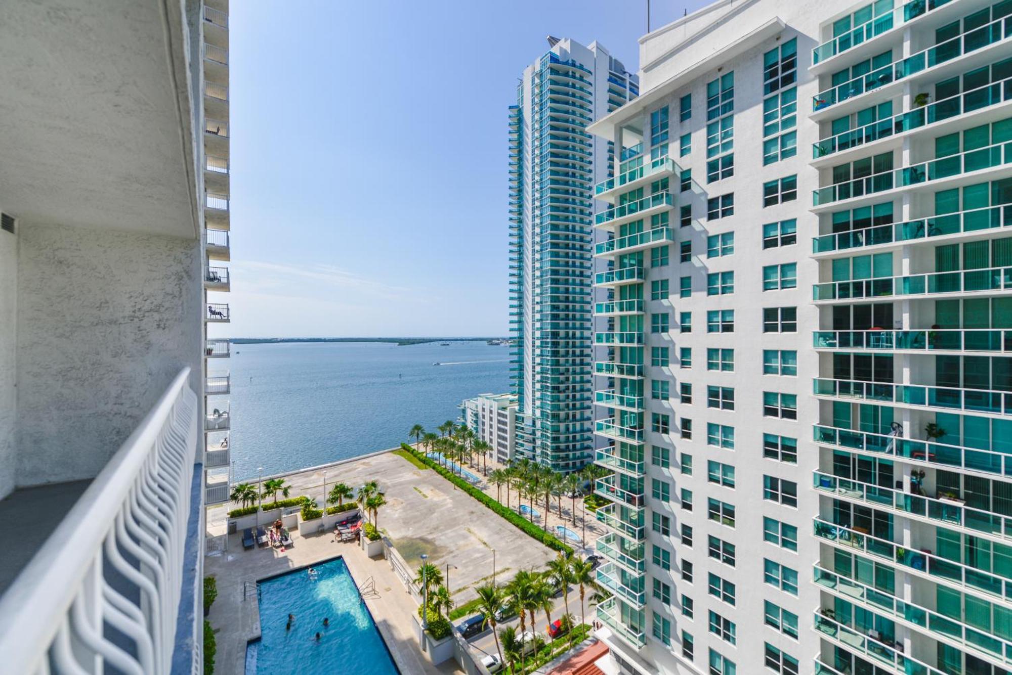 Amazing 3 Bedroom Condo At Brickell With Pool Miami Buitenkant foto